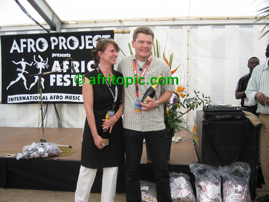 ../Images/AfricaFestival-27-28May05 048.jpg